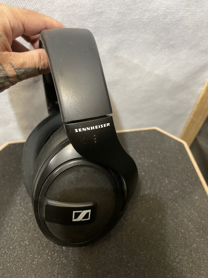 Sennheiser HD569