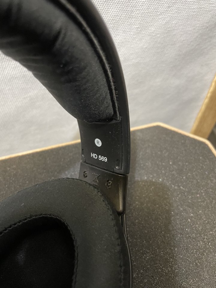 Sennheiser HD569 de segunda mano · Foto 2 de 3 · Madrid · 45 €