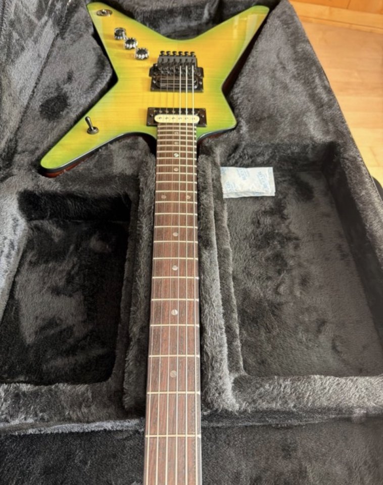 Guitarra Eléctrica Dean Dime Slime ML de segunda mano · Foto 5 de 8 · Valencia · 1000 €