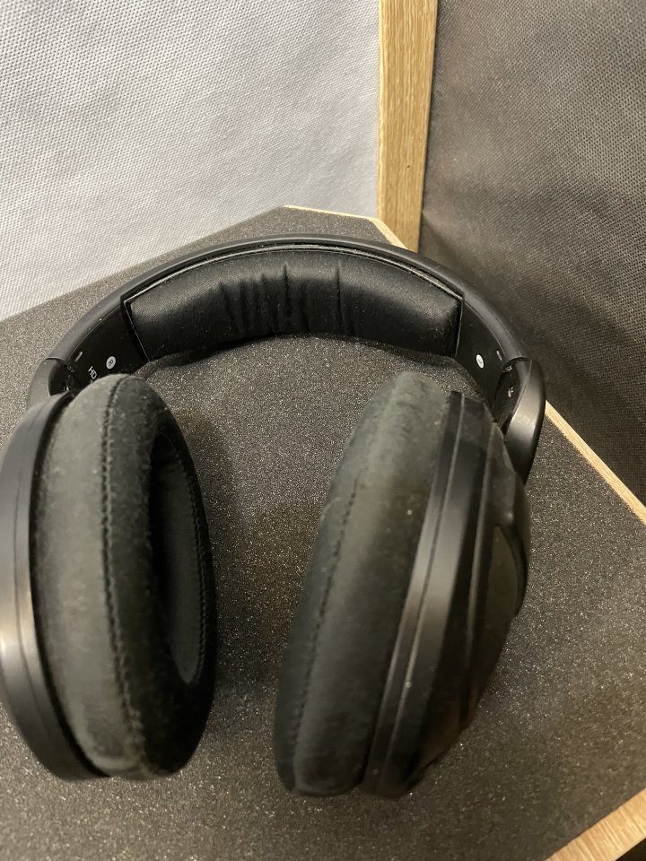 Sennheiser HD569 de segunda mano · Foto 3 de 3 · Madrid · 45 €