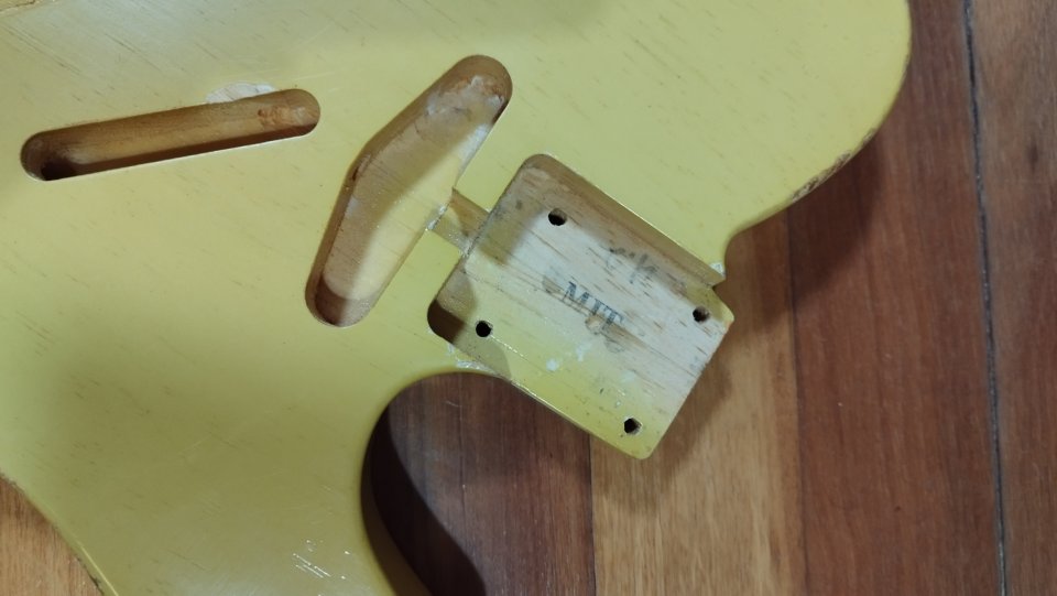 MJT Pinecaster body, reservado.