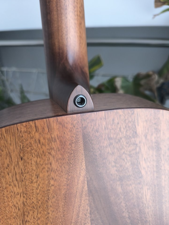 Harley Benton CLA-15M SolidWood + Fishman Matrix Infinity VT Narrow +extras de segunda mano · Foto 6 de 10 · Valencia · 325 €