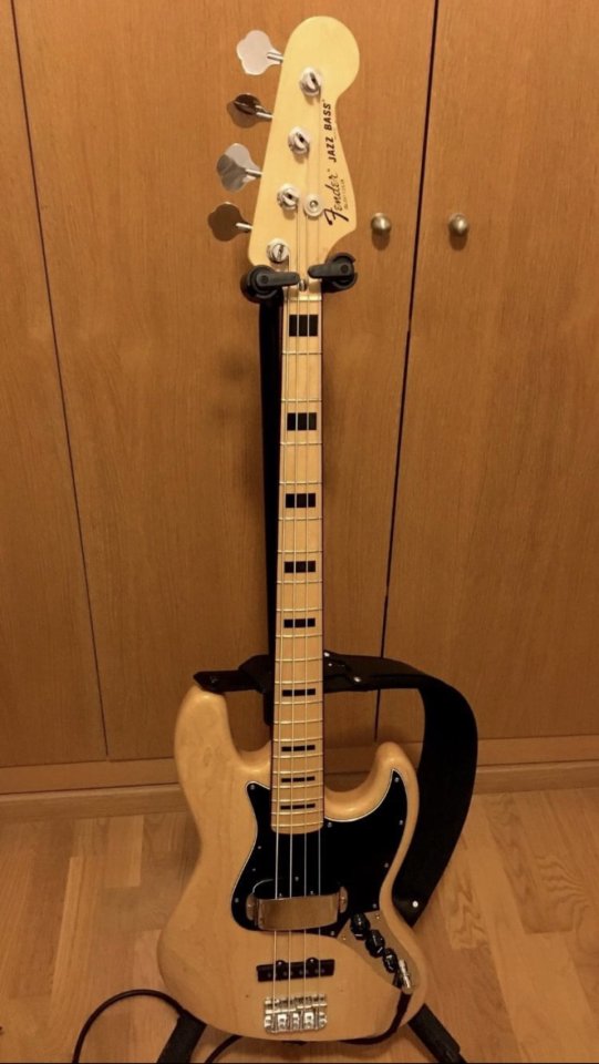 Jazz Bass American Vintage '75 + set extra PV74 pickups de segunda mano · Foto 2 de 10 · Málaga · 1600 €