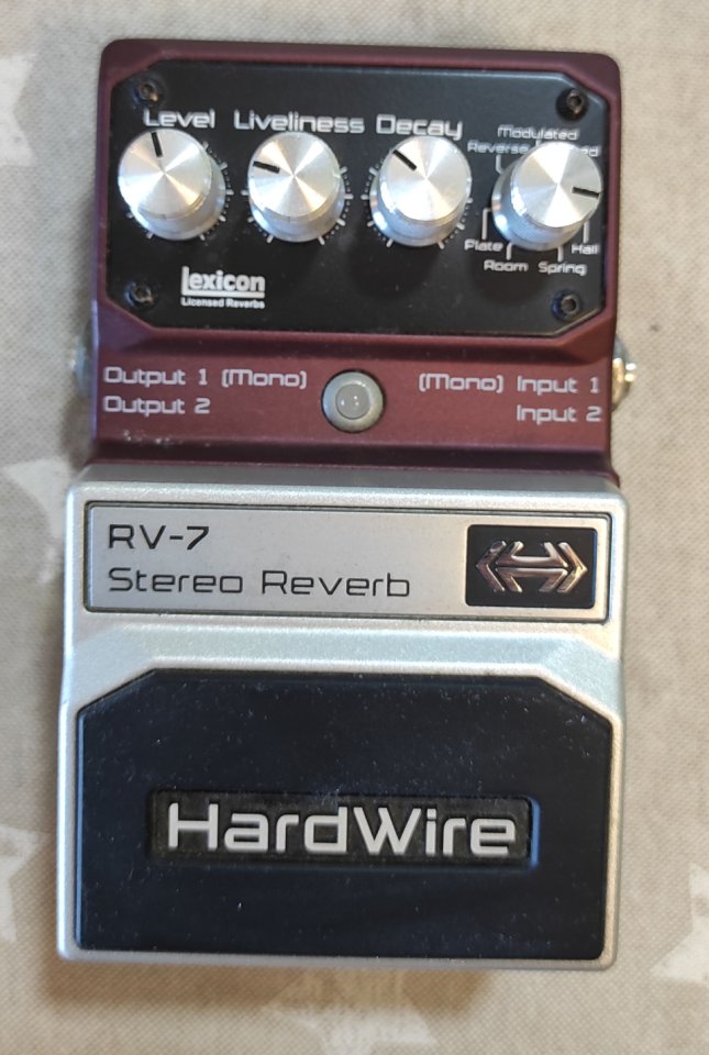 Digitech Hardwire RV-7 Stereo Reverb de segunda mano · Foto 2 de 9 · Tarragona · 200 €