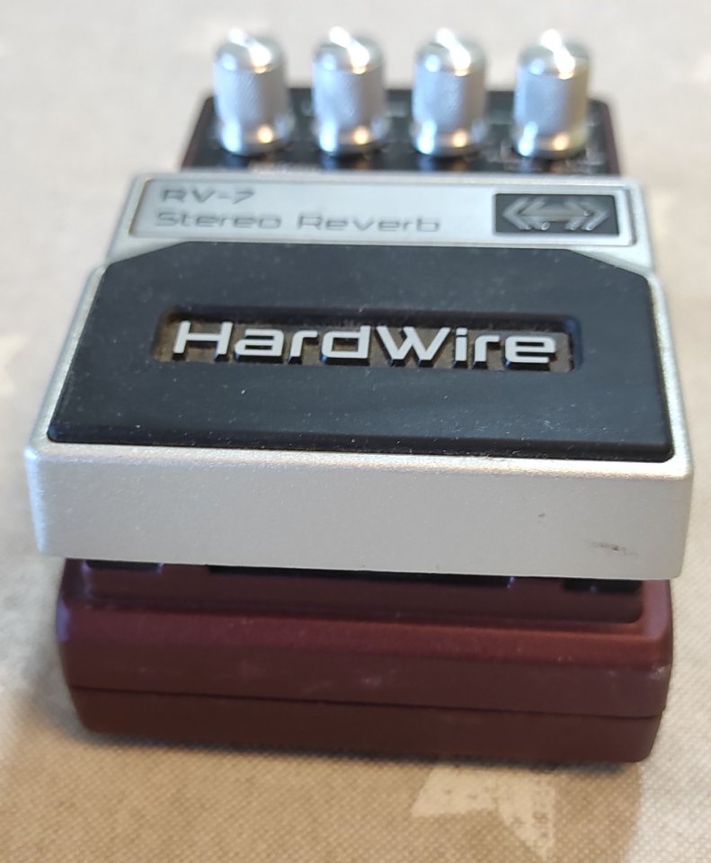 Digitech Hardwire RV-7 Stereo Reverb de segunda mano · Foto 3 de 9 · Tarragona · 200 €