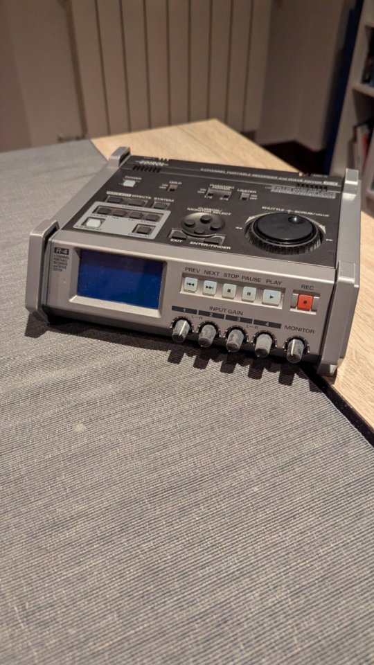 Grabadora profesional Edirol R4