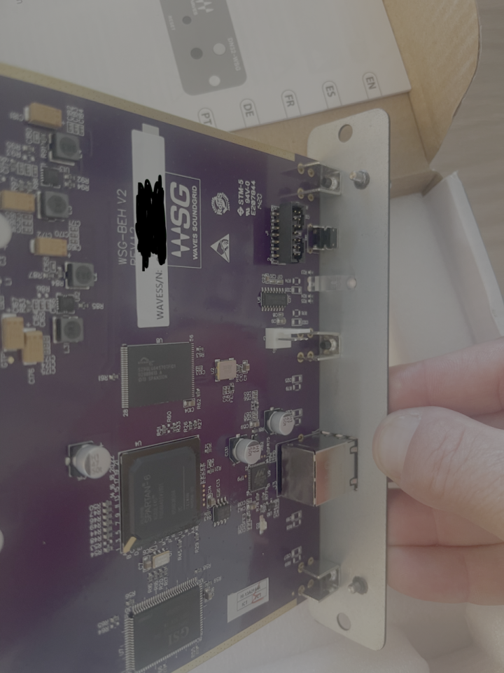 Klark Teknik DN32-WSG tarjeta Soundgrid para Midas M32 y Berhirnger X32 de segunda mano · Foto 5 de 6 · Madrid · 180 €