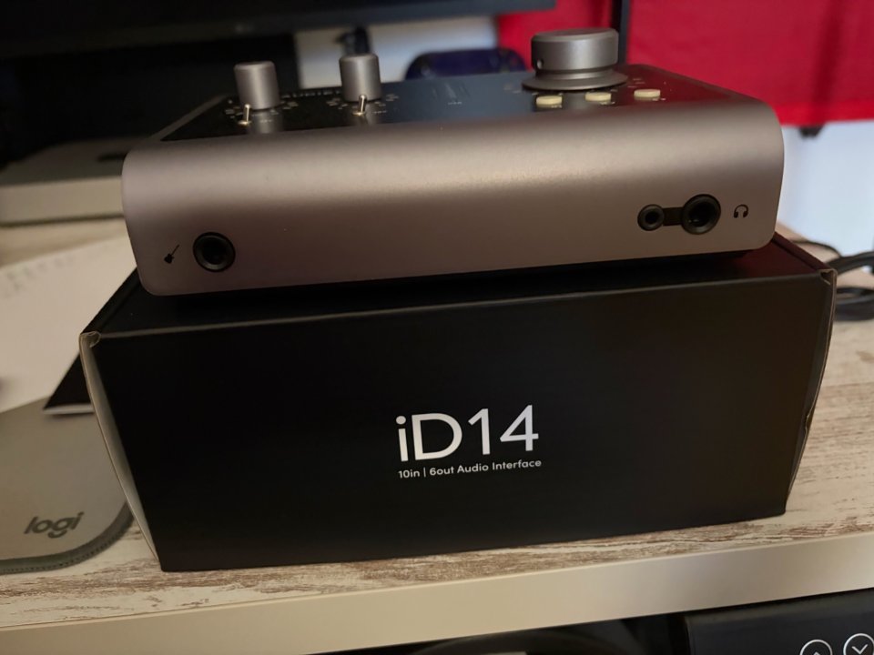 Audient iD14 MKII – Interfaz de audio USB-C de segunda mano · Foto 2 de 5 · Pontevedra · 170 €