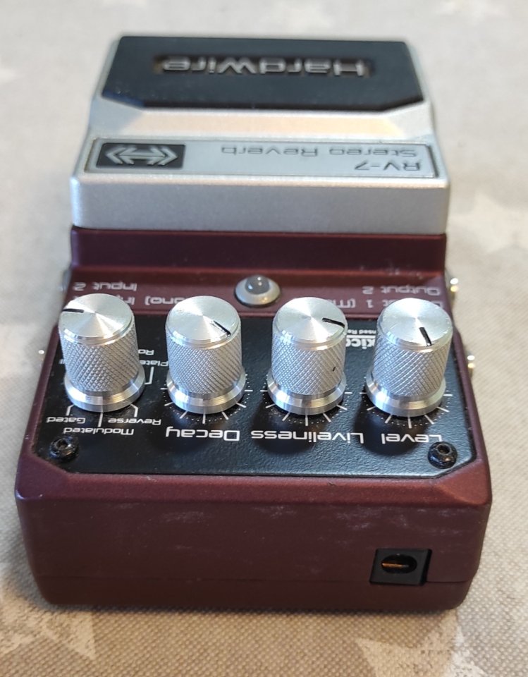 Digitech Hardwire RV-7 Stereo Reverb de segunda mano · Foto 4 de 9 · Tarragona · 200 €