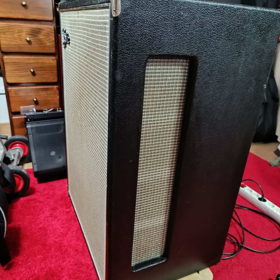 Amplificador rotary Leslie 16 + PEDAL CROSSOVER (Fender Vibratone). CAMBIOS de segunda mano · Foto 3 de 10 · Asturias · 750 €