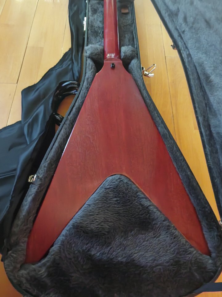 Gibson flying V cherry faded de segunda mano · Foto 3 de 7 · Madrid · 1470 €