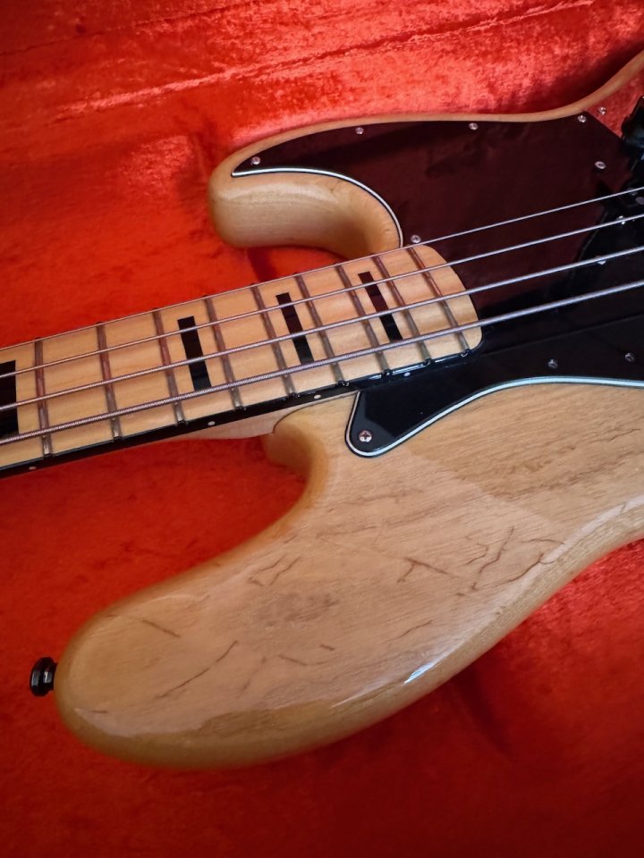 Jazz Bass American Vintage '75 + set extra PV74 pickups de segunda mano · Foto 5 de 10 · Málaga · 1600 €