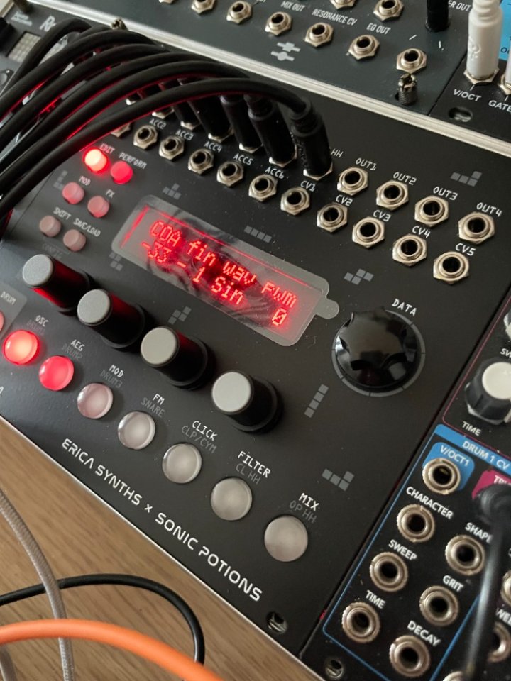 modulos eurorack, LXR DRUMS Y RAMPLE TURBO de segunda mano · Foto 1 de 2 · Lugo · 700 €