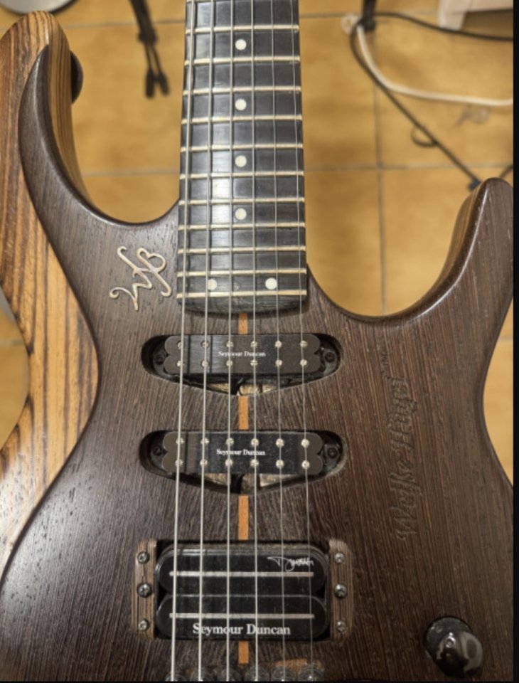 Weisse Hügel Guayacane · Guitarra de luthier de segunda mano · Foto 1 de 8 · Cádiz · 2400 €