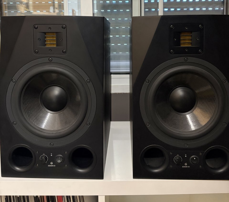 ADAM Audio A8X - Pareja de monitores de estudio de segunda mano · Foto 1 de 2 · Valencia · 750 €