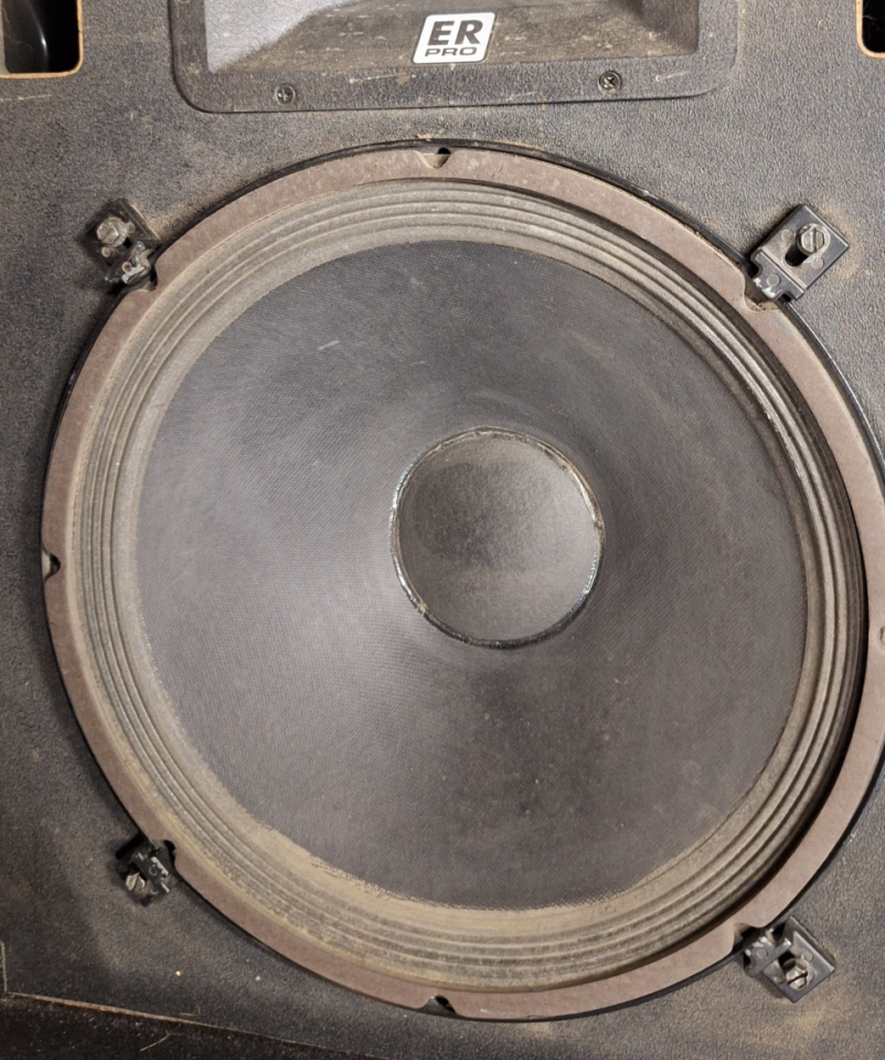 ELECTRO VOICE EVM 15B Speaker de segunda mano · Foto 1 de 2 · Palencia · 199 €
