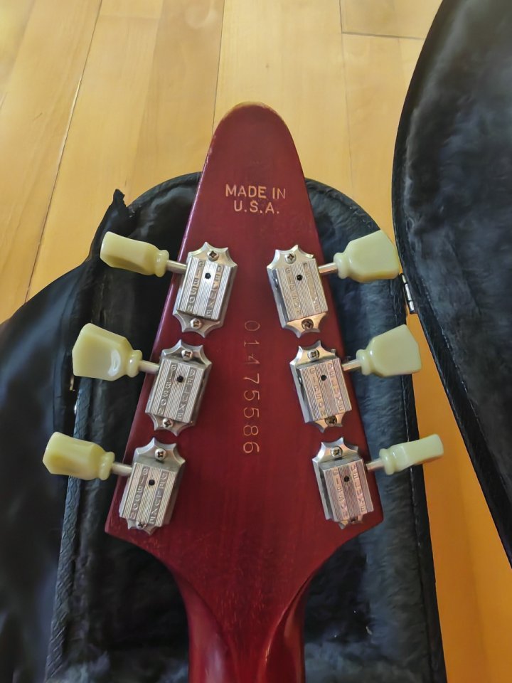 Gibson flying V cherry faded de segunda mano · Foto 4 de 7 · Madrid · 1470 €