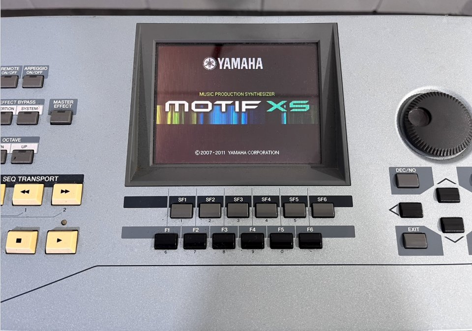 Yamaha Motif XS6