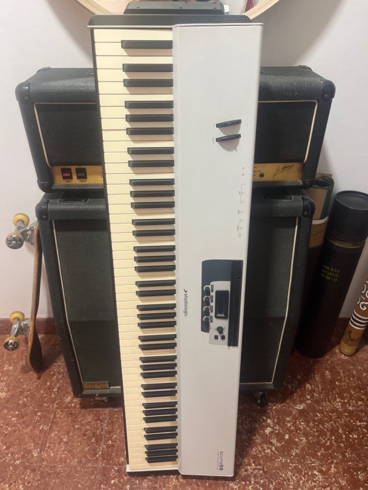 Studiologic Acuna 88 de segunda mano · Las Palmas · 150 €