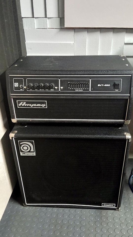 Ampeg SVT-450 + pantalla SVT15E de segunda mano · Foto 1 de 7 · Madrid · 999 €
