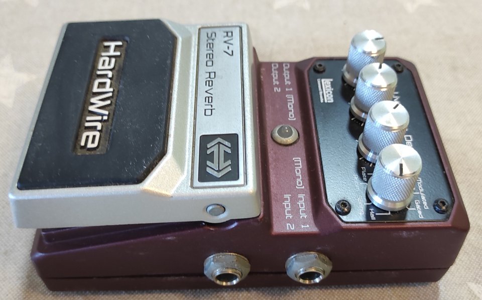 Digitech Hardwire RV-7 Stereo Reverb de segunda mano · Foto 6 de 9 · Tarragona · 200 €
