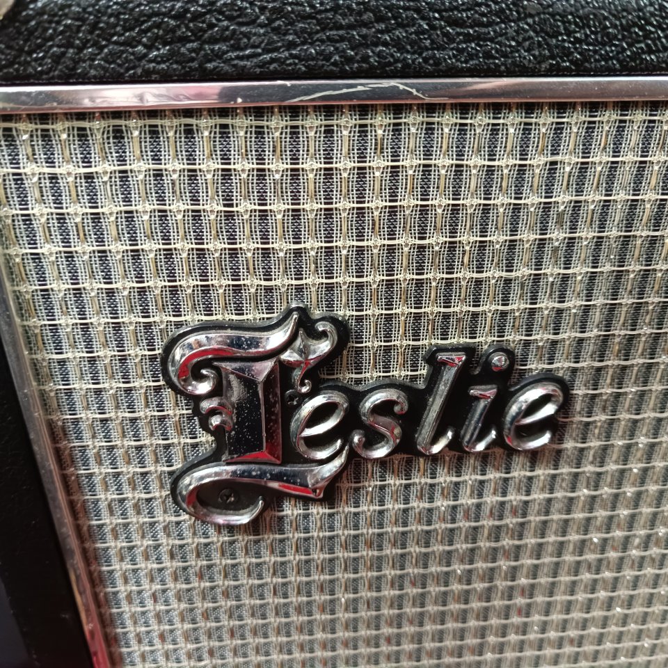 Amplificador rotary Leslie 16 + PEDAL CROSSOVER (Fender Vibratone). CAMBIOS de segunda mano · Foto 6 de 10 · Asturias · 750 €