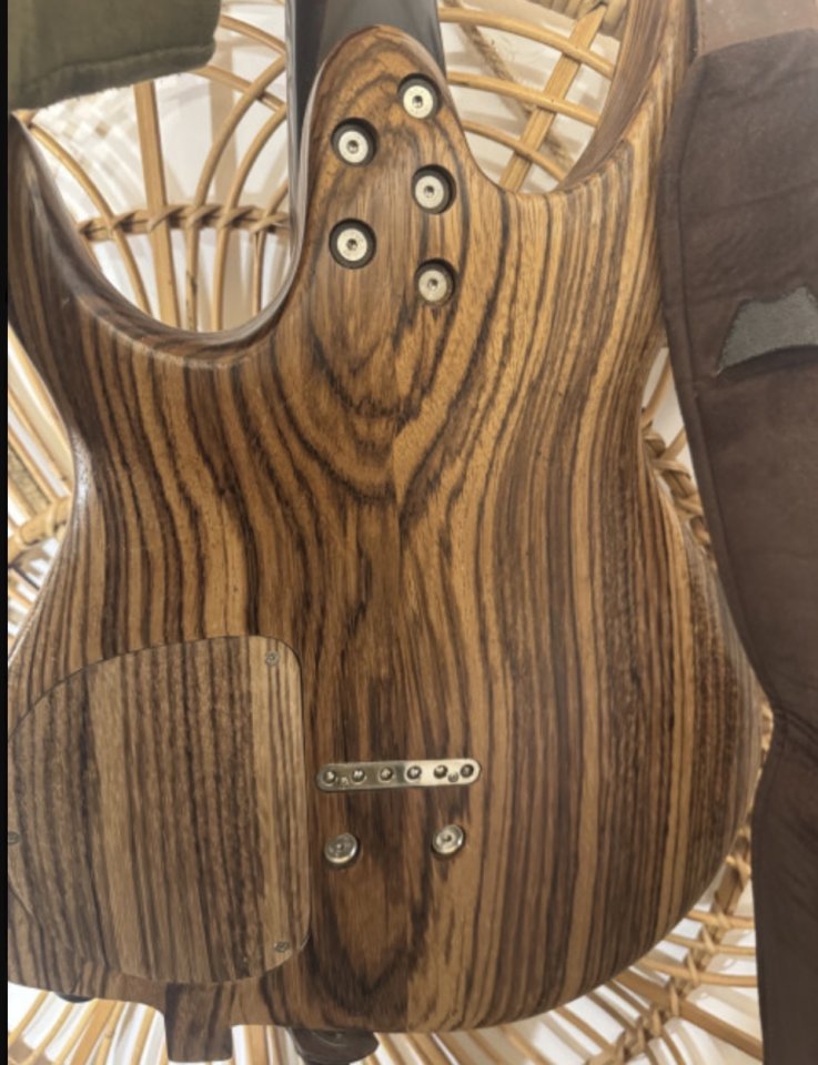 Weisse Hügel Guayacane · Guitarra de luthier de segunda mano · Foto 4 de 8 · Cádiz · 2400 €