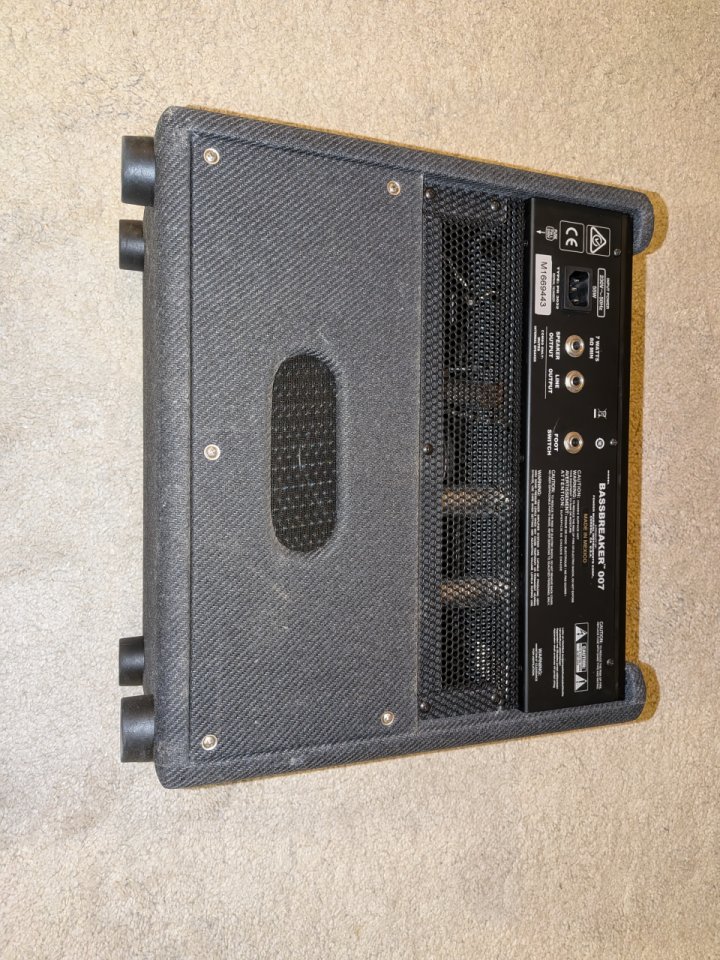Fender bassbreaker 007 de segunda mano · Foto 6 de 7 · Sevilla · 220 €