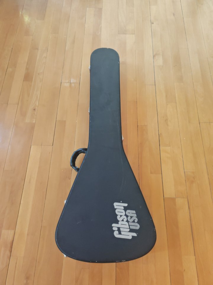 Gibson flying V cherry faded de segunda mano · Foto 7 de 7 · Madrid · 1470 €