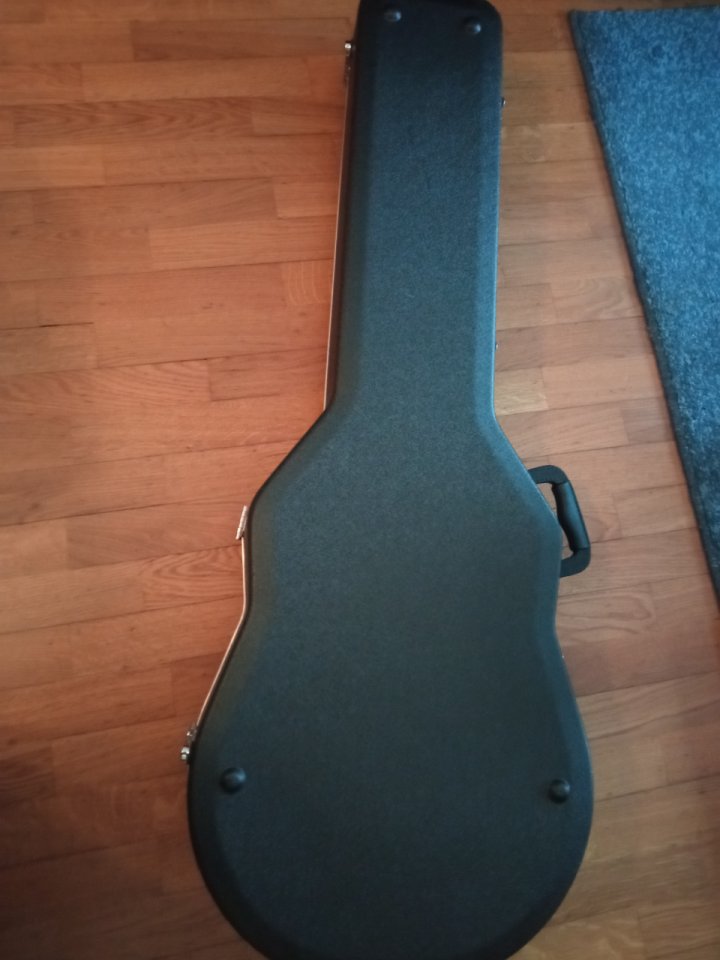 Estuche rígido Gator para Les Paul de segunda mano · Foto 7 de 7 · Pontevedra · 50 €
