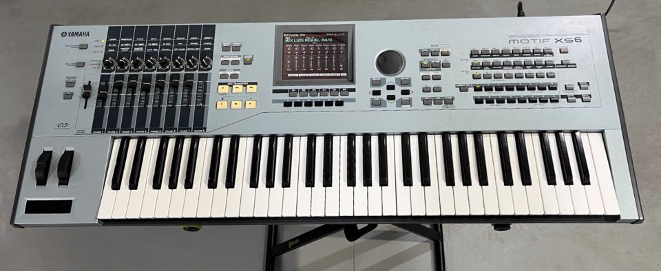 Yamaha Motif XS6