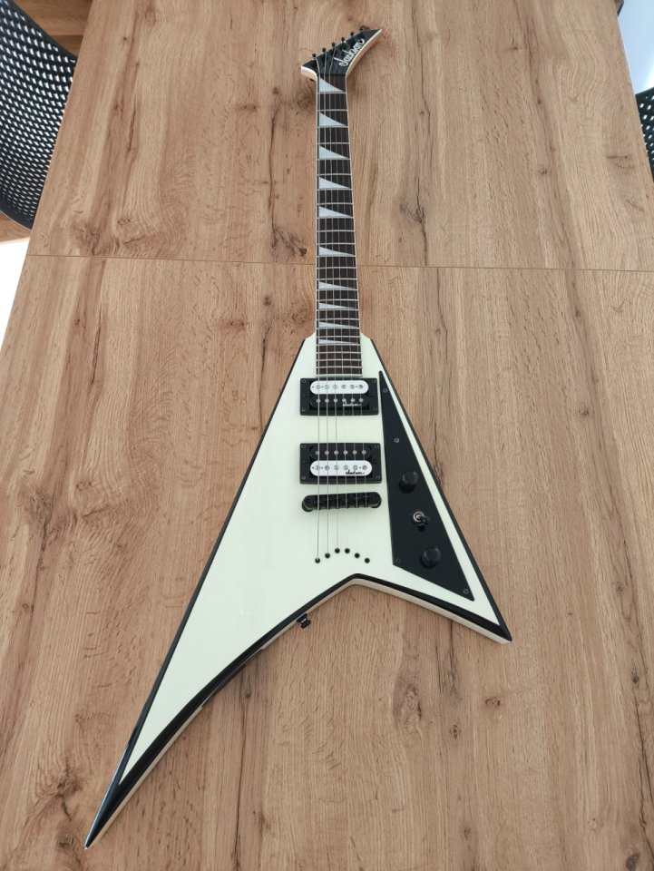 Jackson JS32RR de segunda mano · Foto 1 de 10 · Madrid · 250 €