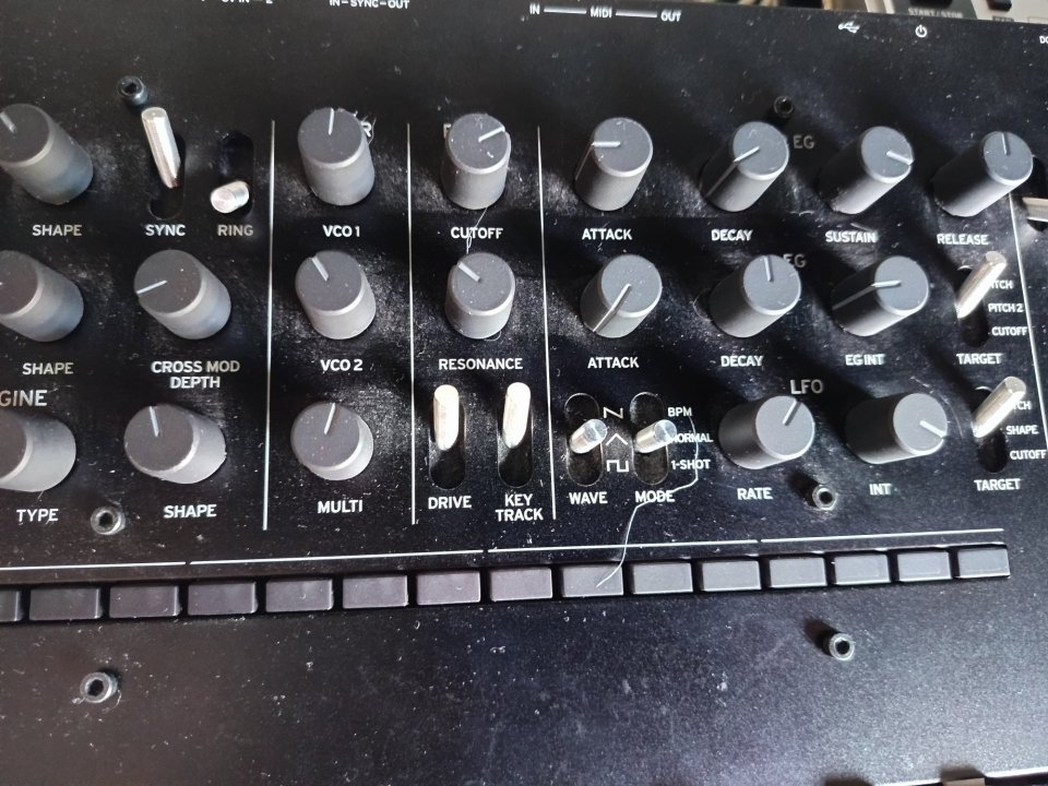 Korg Minilogue XD inverted keys de segunda mano · Foto 2 de 5 · Madrid · 400 €