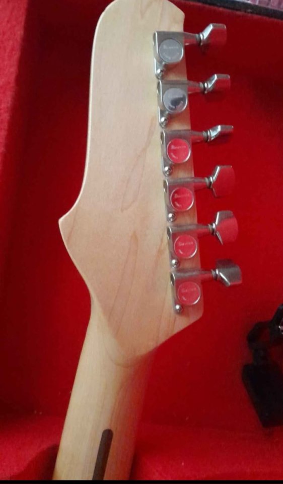 Ibanez Blazer BL 100