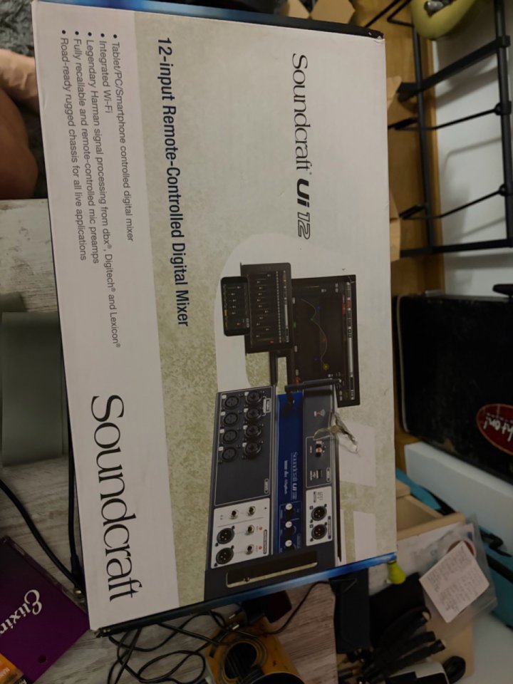 Soundcraft Ui12 Mezclador Digital de segunda mano · Foto 8 de 8 · Pontevedra · 220 €