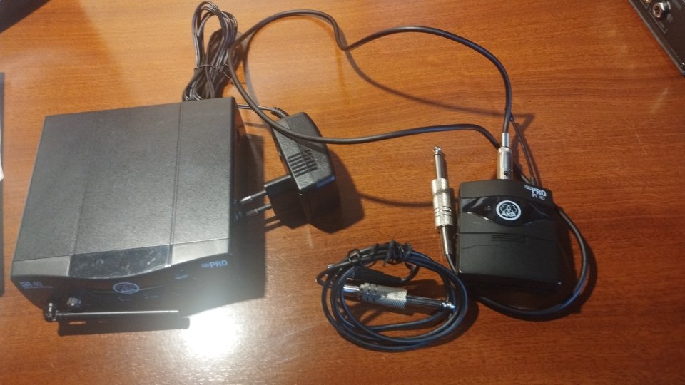 Sistema Inalambrico Guitarra Pilas WMS 40 PRO MINI de segunda mano · Foto 4 de 7 · Badajoz · 75 €