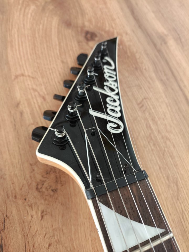 Jackson JS32RR de segunda mano · Foto 7 de 10 · Madrid · 250 €
