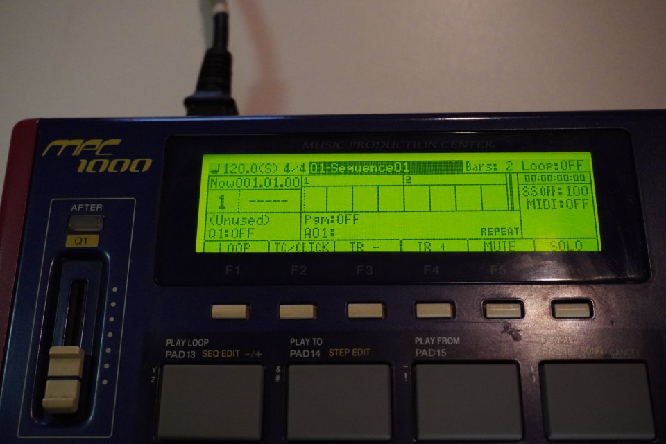 AKAI MPC1000