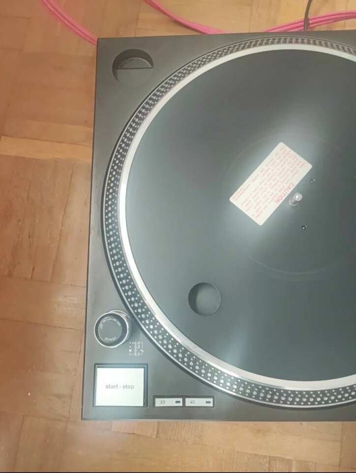 Technics SL-1210MK5