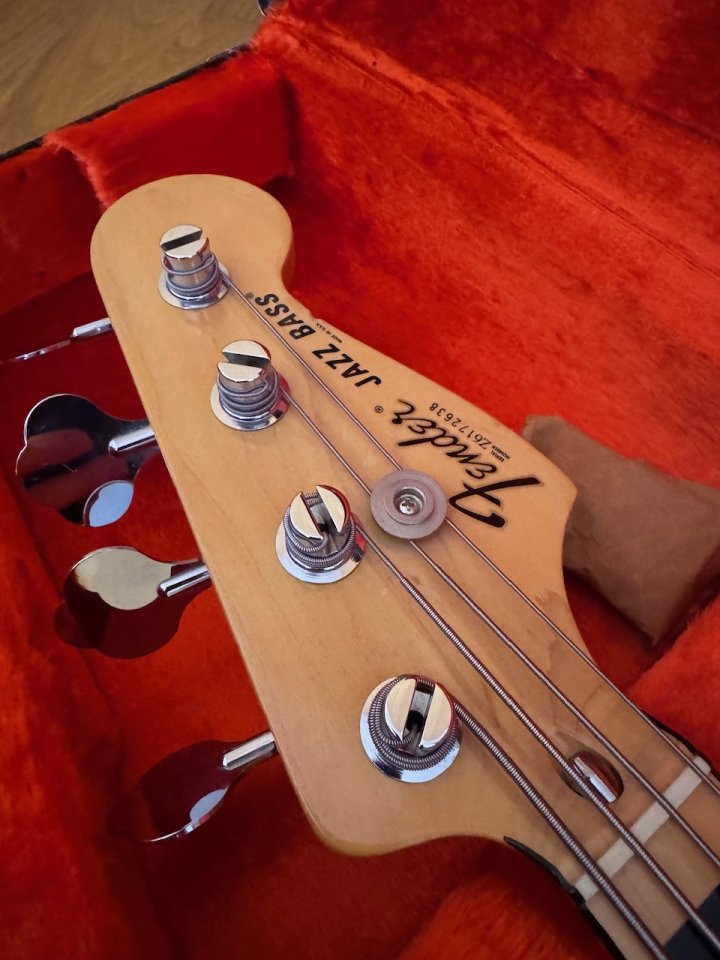 Jazz Bass American Vintage '75 + set extra PV74 pickups de segunda mano · Foto 9 de 10 · Málaga · 1600 €