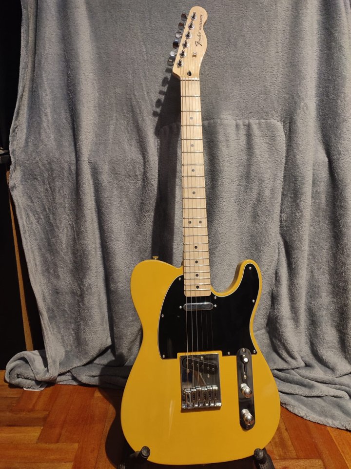 Squier telecaster con algunos cambios de segunda mano · Foto 8 de 10 · Araba · 190 €