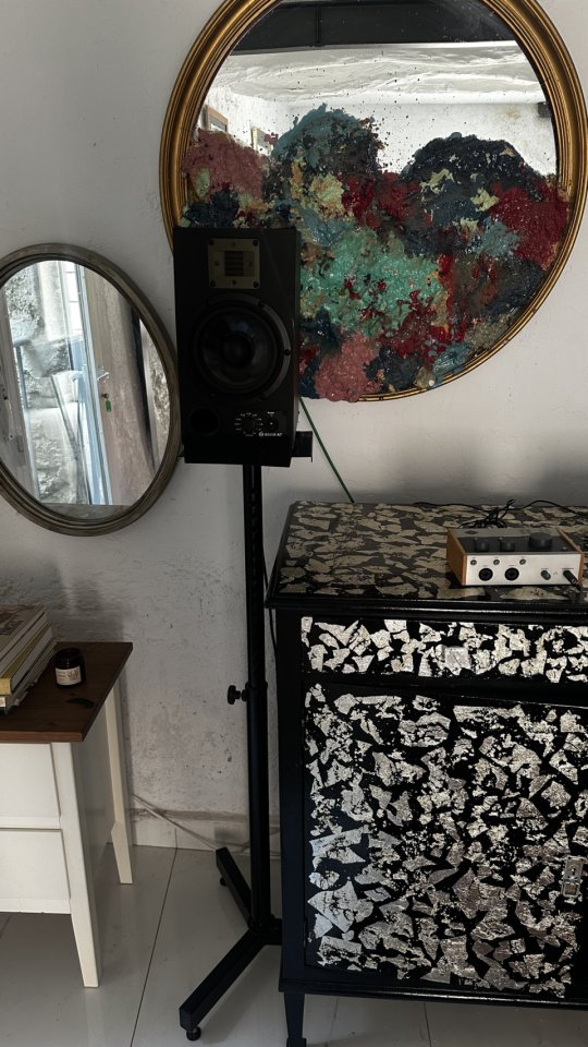 Pareja ADAM A7 – buen estado, con marcas de uso de segunda mano · Foto 1 de 8 · Granada · 380 €