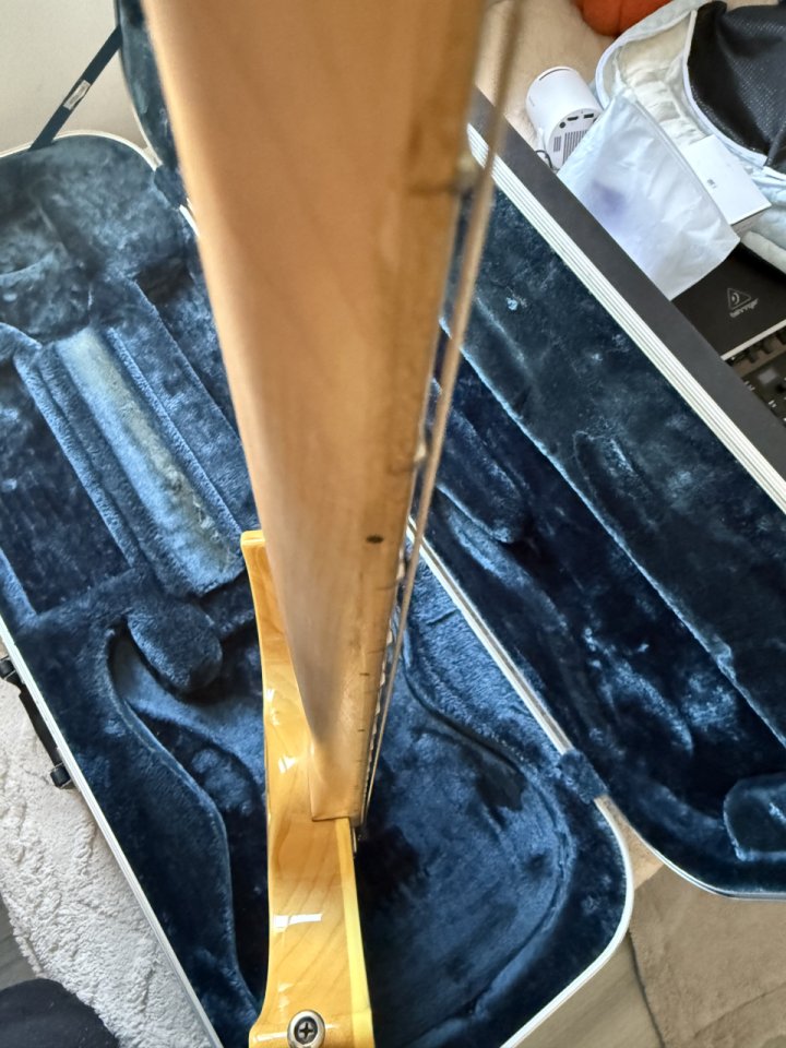 Ibanez RG370AHMZ de segunda mano · Foto 4 de 5 · Cádiz · 275 €