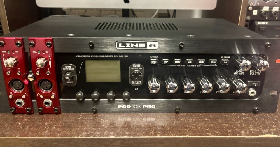 Vendo Line 6 POD X3 Pro de segunda mano · Foto 1 de 3 · Barcelona · 250 €