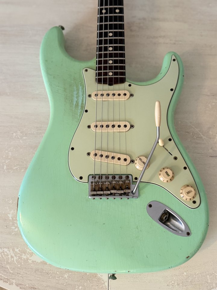 Fender Stratocaster Custom Shop 60 Surf green Matching headstock de segunda mano · Foto 1 de 10 · Valencia