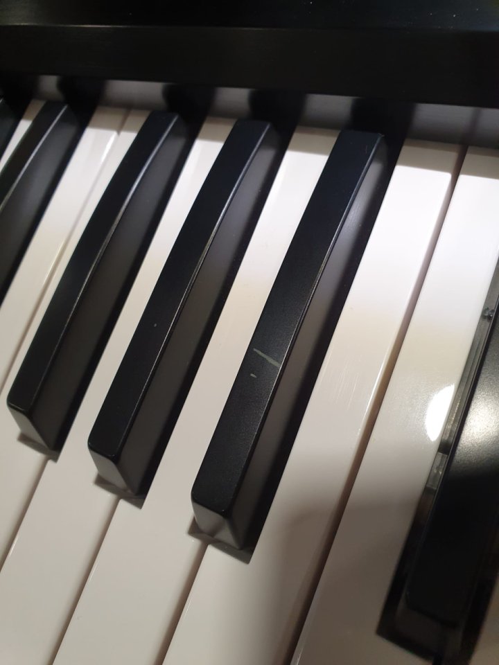 Korg Kronos 2 de segunda mano · Foto 5 de 8 · Cádiz · 2400 €