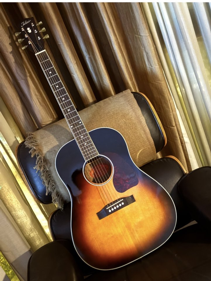 Acústica Tokai J62 VS Japan (Gibson J45) de segunda mano · Foto 1 de 4 · Zaragoza · 890 €
