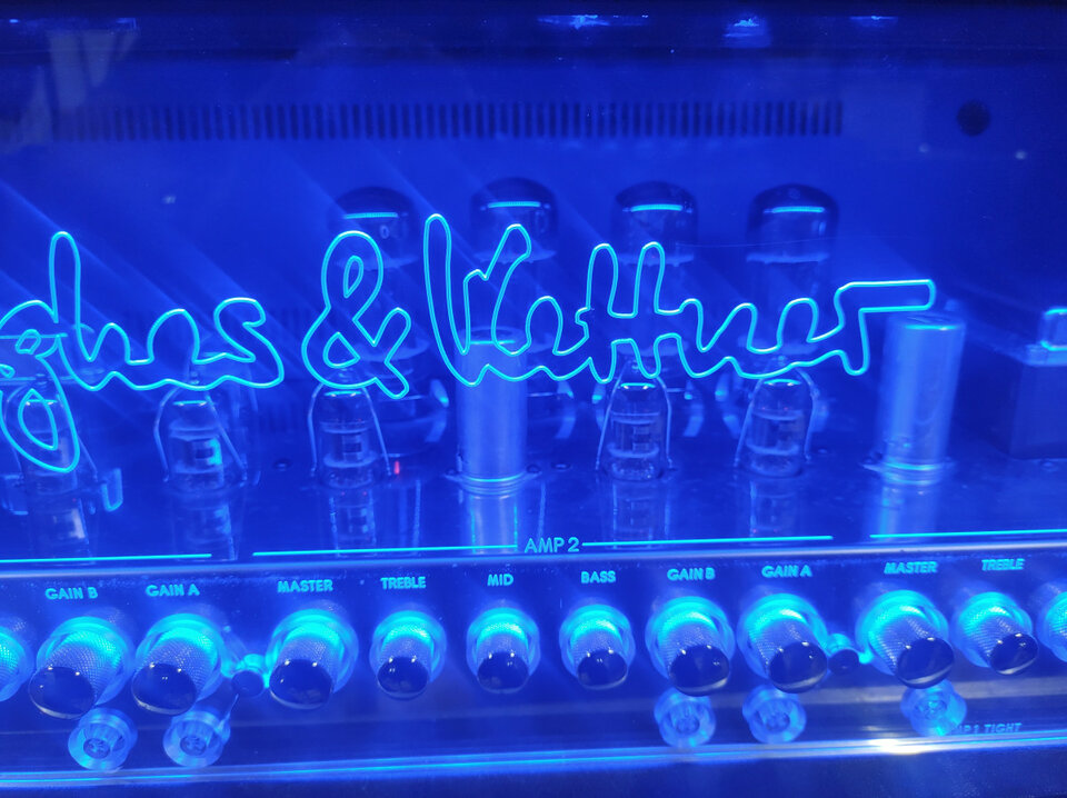 RESERVADO -------HUGHES & KETTNER TRIAMP MK II. Envío incluido.