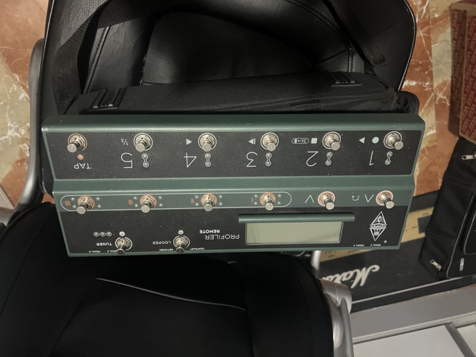 Kemper powerhead (amplificado) + remote y fundas de segunda mano · Foto 5 de 6 · Murcia · 1100 €