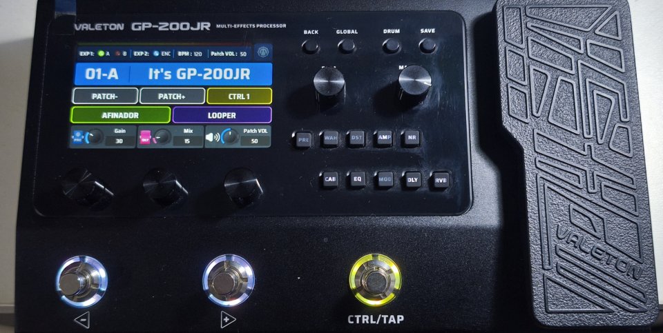 Multiefectos Valeton GP2OO JR de segunda mano · Foto 2 de 9 · Asturias · 199 €